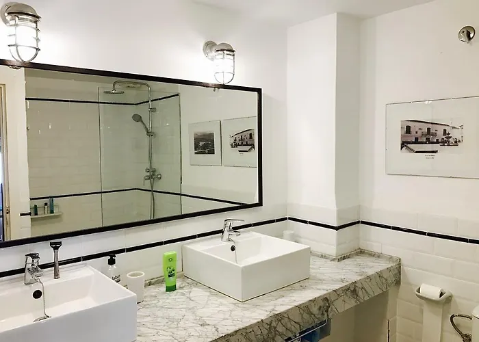 Duplex Casco Antiguo Apartment *